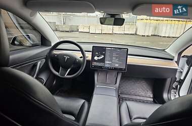 Седан Tesla Model 3 2021 в Дніпрі