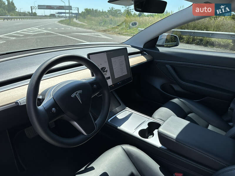Седан Tesla Model 3 2021 в Львове фото 9 Седан Tesla Model 3 2021 в Львове
