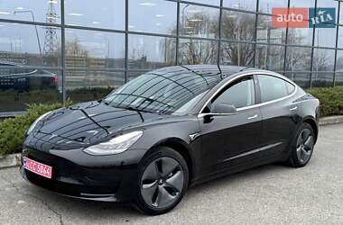 Седан Tesla Model 3 2020 в Дніпрі