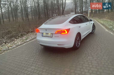 Седан Tesla Model 3 2021 в Львові