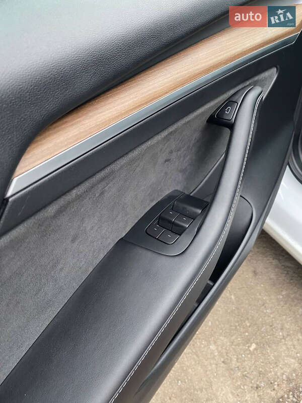 Седан Tesla Model 3 2023 в Ровно фото 30 Седан Tesla Model 3 2023 в Ровно