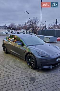 Седан Tesla Model 3 2020 в Дніпрі