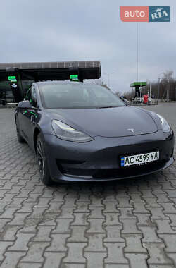 Седан Tesla Model 3 2022 в Луцьку