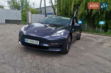 Седан Tesla Model 3 2023 в Вінниці