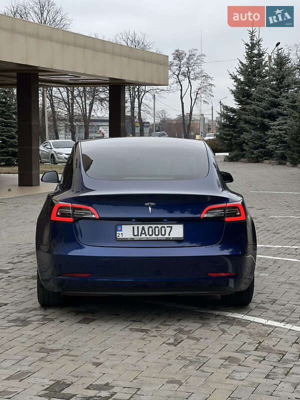 Седан Tesla Model 3 2021 в Харкові