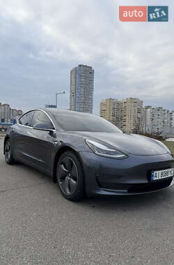 Седан Tesla Model 3 2019 в Киеве