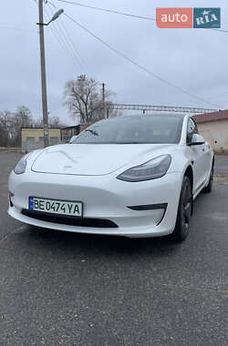 Седан Tesla Model 3 2022 в Вознесенську