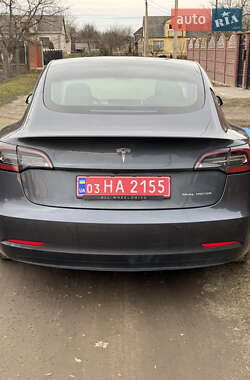 Седан Tesla Model 3 2019 в Луцке