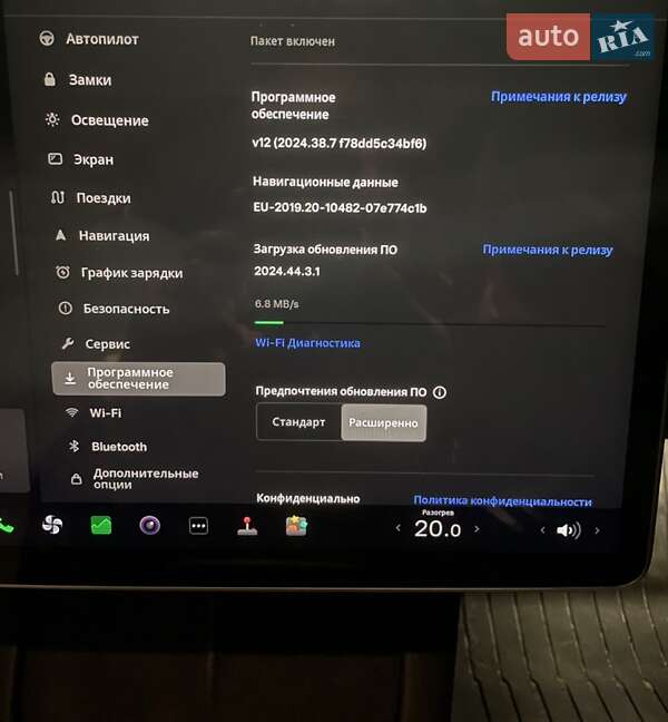 Седан Tesla Model 3 2022 в Львове