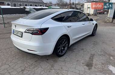 Седан Tesla Model 3 2021 в Житомирі