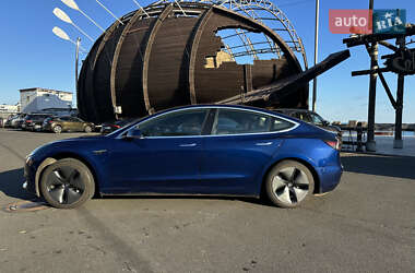 Седан Tesla Model 3 2018 в Одесі