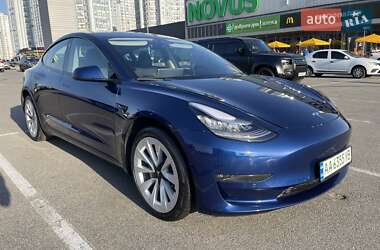 Седан Tesla Model 3 2022 в Києві