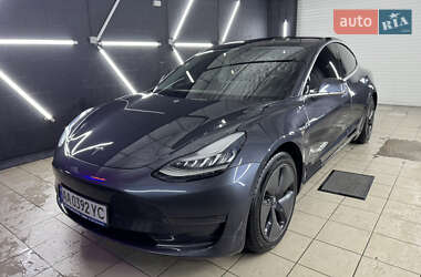 Седан Tesla Model 3 2018 в Києві