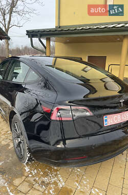 Седан Tesla Model 3 2020 в Трускавці