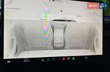 Седан Tesla Model 3 2024 в Киеве