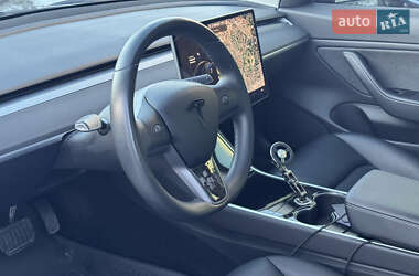 Седан Tesla Model 3 2018 в 