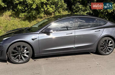 Седан Tesla Model 3 2019 в 