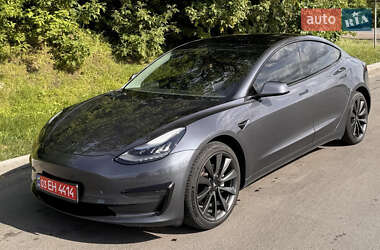Седан Tesla Model 3 2019 в 