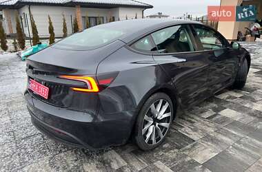 Седан Tesla Model 3 2024 в Луцьку