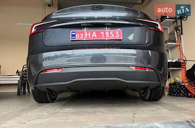 Седан Tesla Model 3 2024 в Луцьку