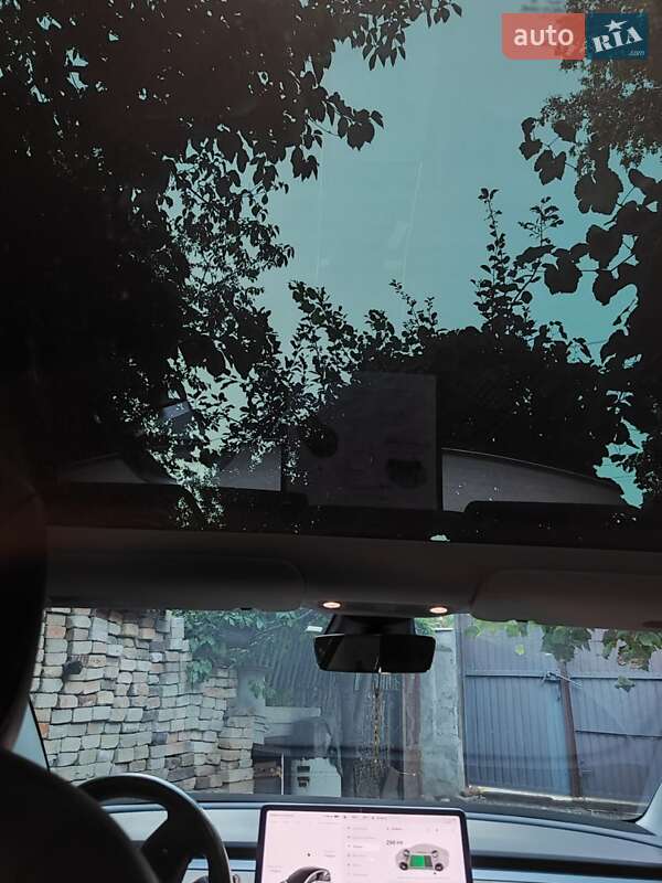 Седан Tesla Model 3 2018 в Харкові