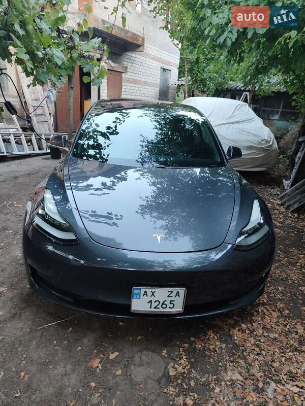 Tesla Model 3 2018