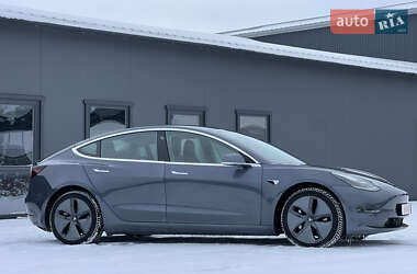 Седан Tesla Model 3 2019 в Тернополі