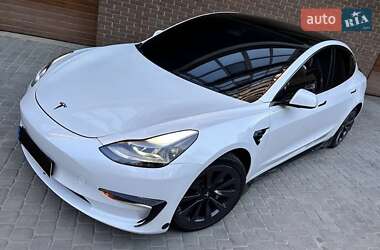 Седан Tesla Model 3 2020 в Вінниці