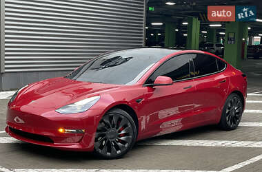 Седан Tesla Model 3 2023 в Києві