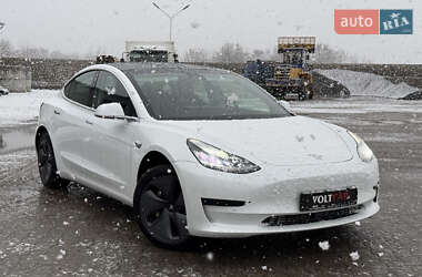 Седан Tesla Model 3 2019 в Володимирі