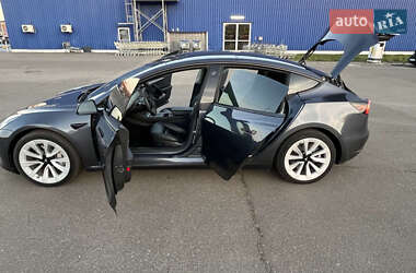 Седан Tesla Model 3 2022 в Одессе