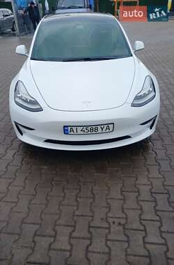Седан Tesla Model 3 2019 в 