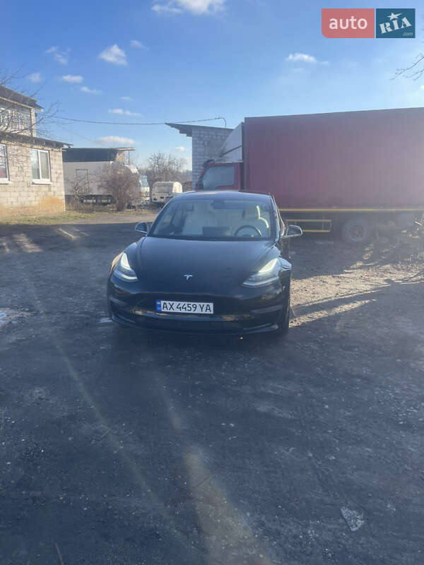 Tesla Model 3 2018