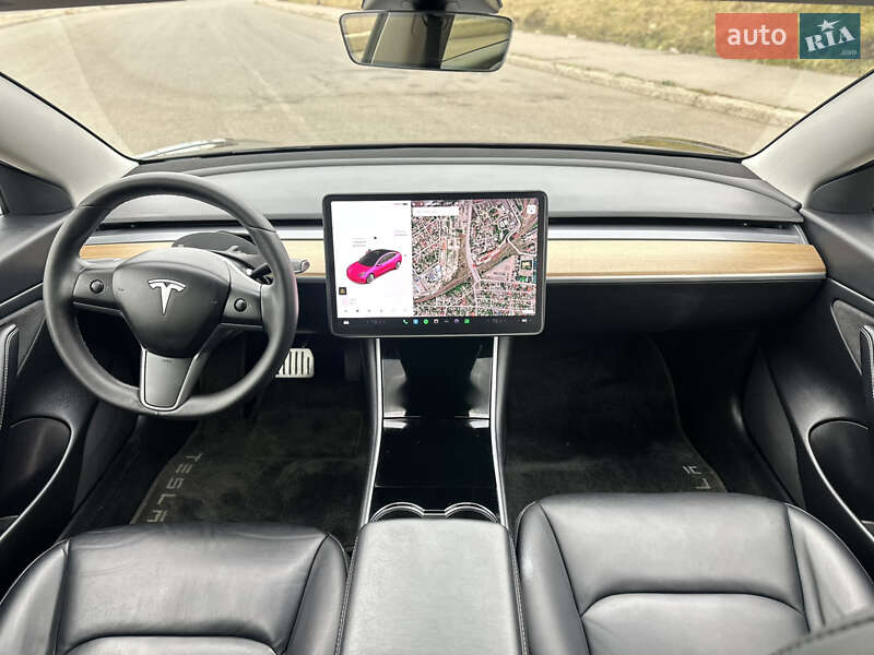 Седан Tesla Model 3 2020 в Одессе