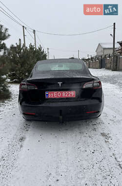 Седан Tesla Model 3 2020 в Рівному