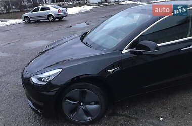 Седан Tesla Model 3 2019 в 