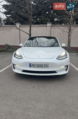 Седан Tesla Model 3 2019 в Дніпрі