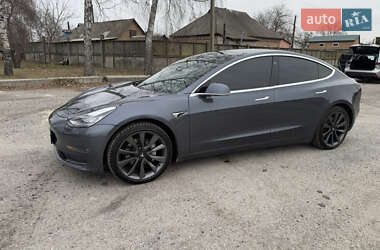 Седан Tesla Model 3 2019 в 