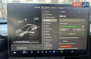 Седан Tesla Model 3 2022 в 