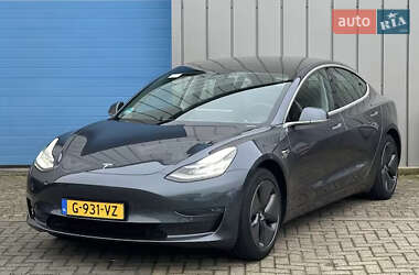 Седан Tesla Model 3 2019 в Луцьку