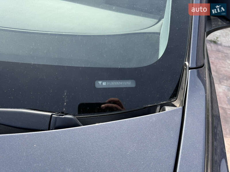 Седан Tesla Model 3 2022 в Дрогобыче