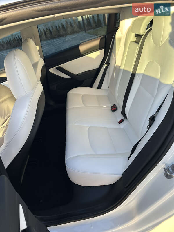 Седан Tesla Model 3 2019 в Луцьку фото 20 Седан Tesla Model 3 2019 в Луцьку
