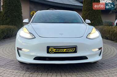 Седан Tesla Model 3 2020 в Львові