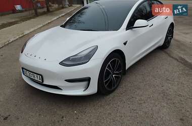 Седан Tesla Model 3 2023 в Дніпрі