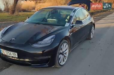 Седан Tesla Model 3 2018 в Львові