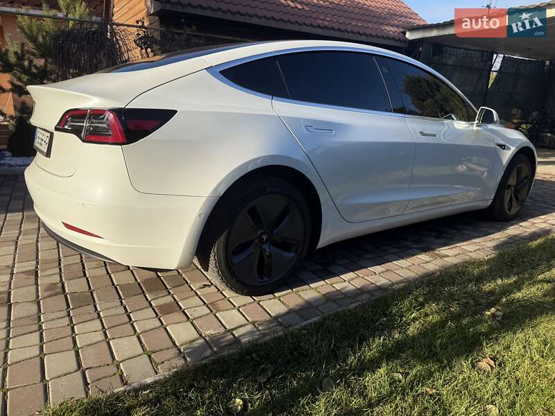 Седан Tesla Model 3 2019 в Днепре