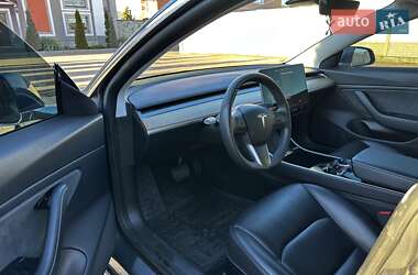 Седан Tesla Model 3 2019 в 