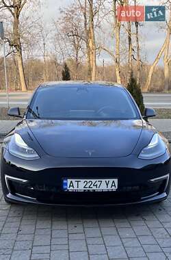 Седан Tesla Model 3 2019 в Ивано-Франковске