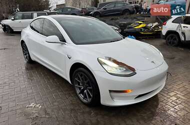 Седан Tesla Model 3 2020 в Луцке