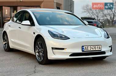 Седан Tesla Model 3 2020 в Львові